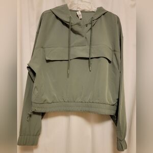 Lightweight pullover hoodie XL NWT agave green